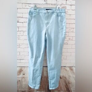 Gloria Vanderbilt Size 14, Light Baby Blue Amanda Style Jean
Summer Spring